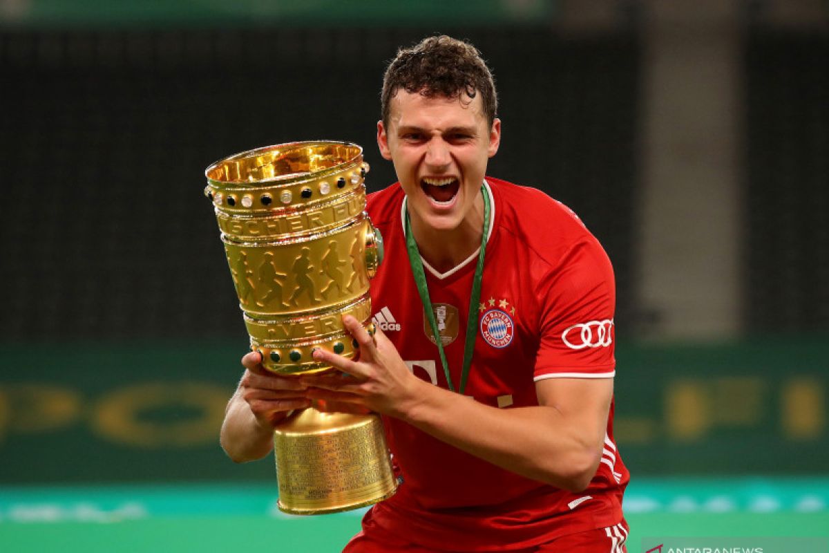 Jelang liga Champions, Bayern Munchen terancam kehilangan Benjamin Pavard