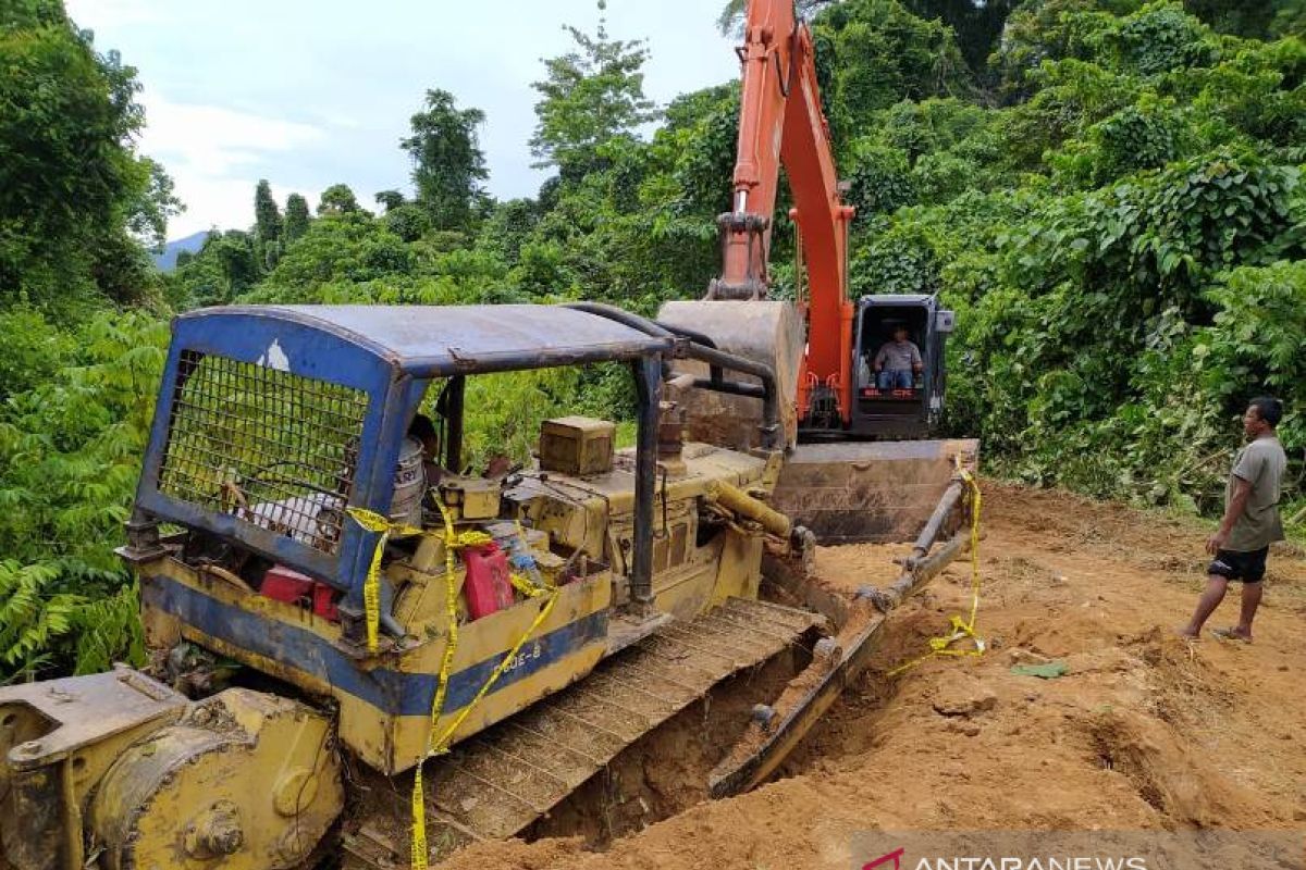 Pemilik alat berat pendukung  pembalak hutan lindung di Aceh Jaya ditangkap