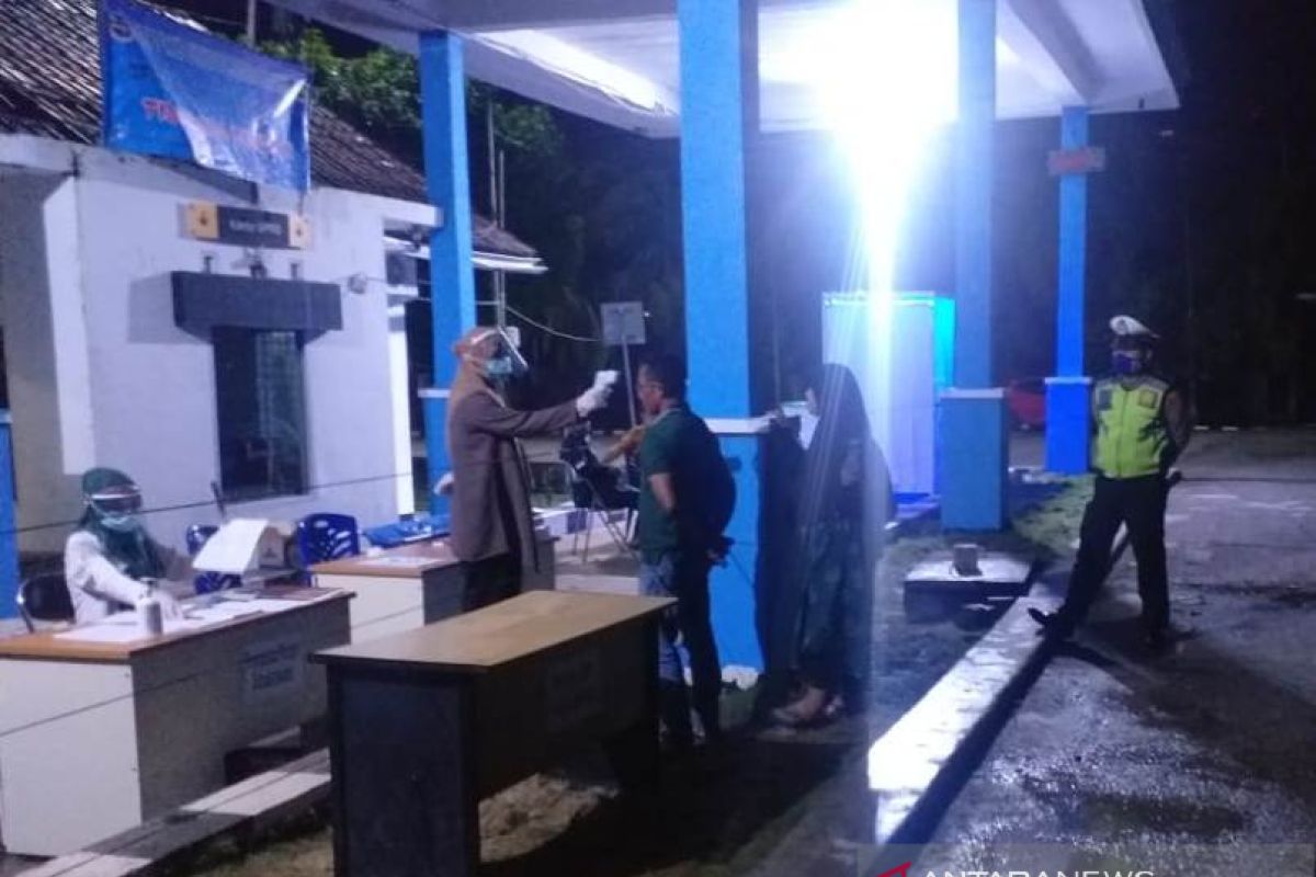 Polisi masih perketat pemeriksaan suhu tubuh di perbatasan Aceh-Sumut