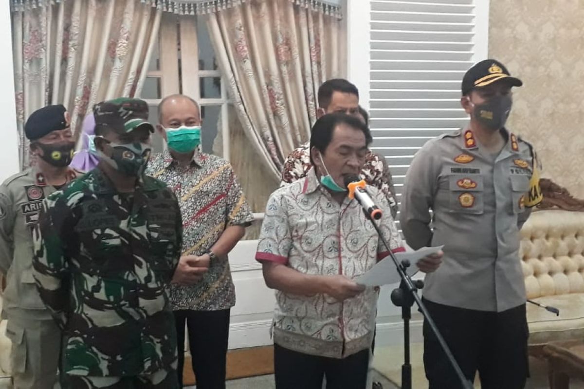 Bupati Banjarnegara minta warga disiplin  terapkan protokol kesehatan