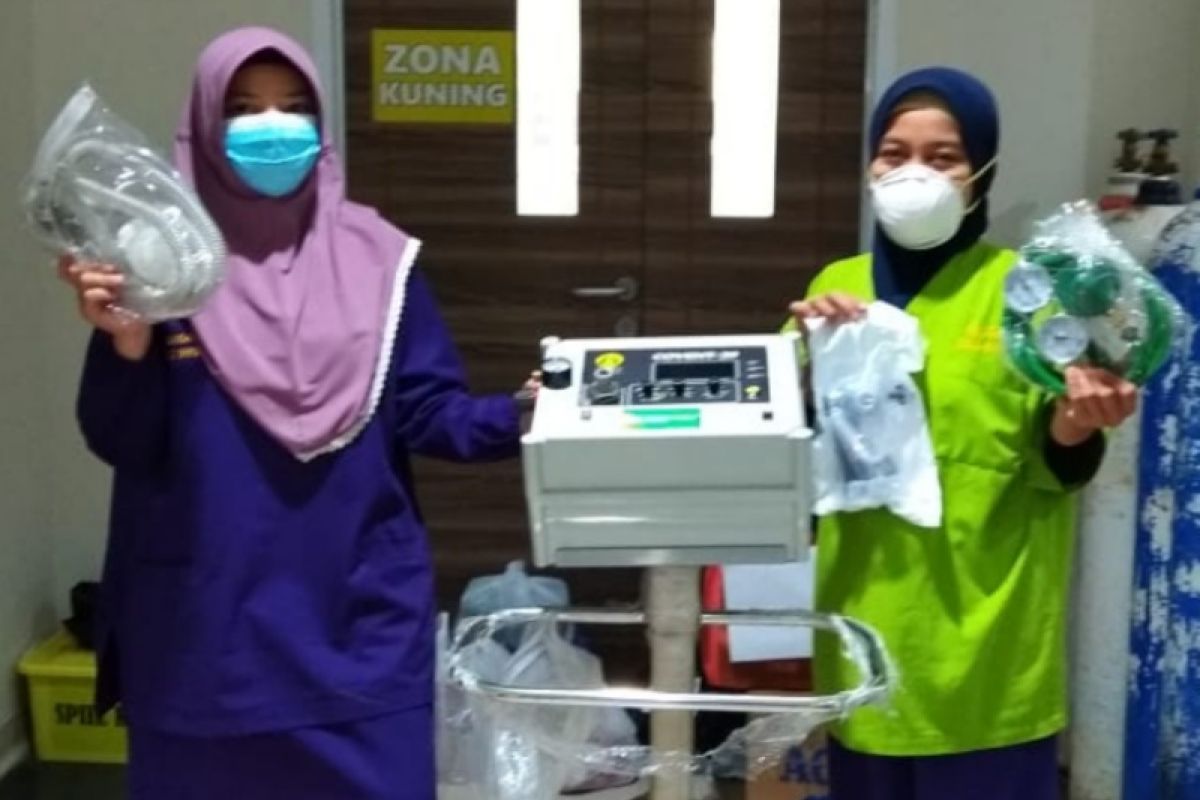 RSUD Kandangan terima bantuan ventilator dari Adaro Group