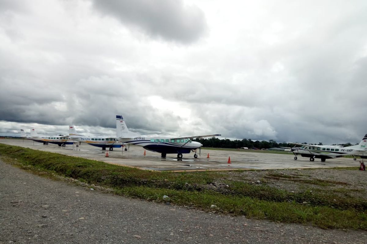 Penerbangan angkutan penumpang ke Bandara Wamena dihentikan sementara