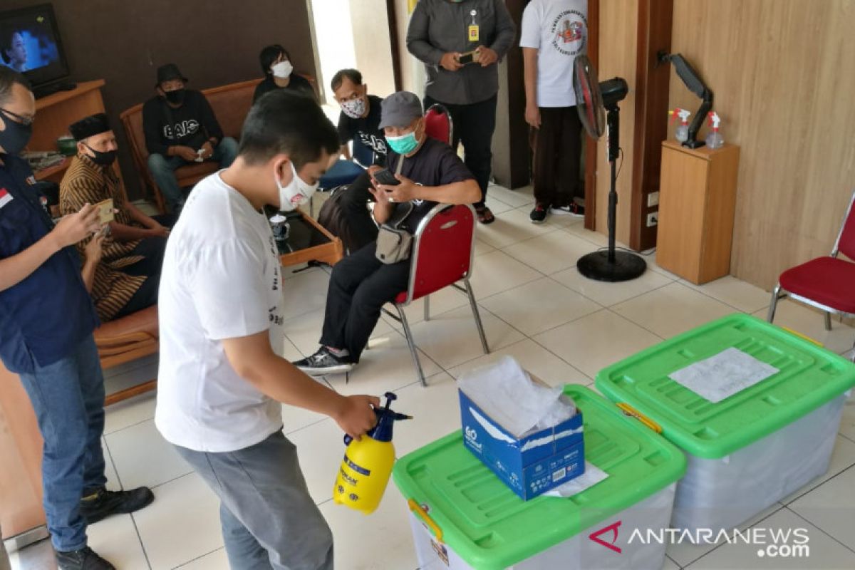 Pilkada Solo, Bajo serahkan 21.063 berkas syarat dukungan perbaikan