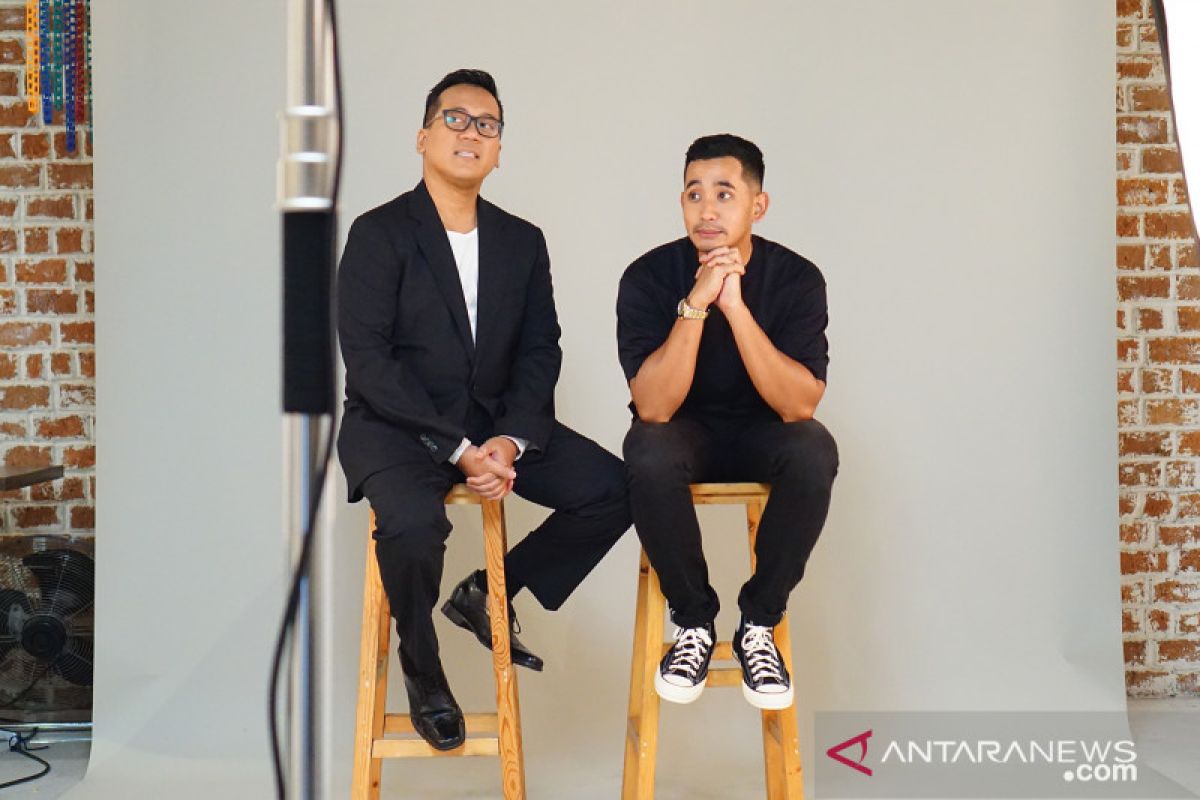 Tantangan Kevin Widaya di video musik "Tak Berhenti (,)"