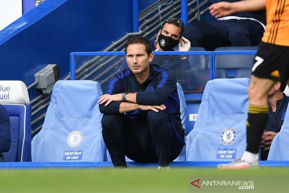 Lampard dedikasikan keberhasilan empat besar Chelsea untuk para suporter The Blues