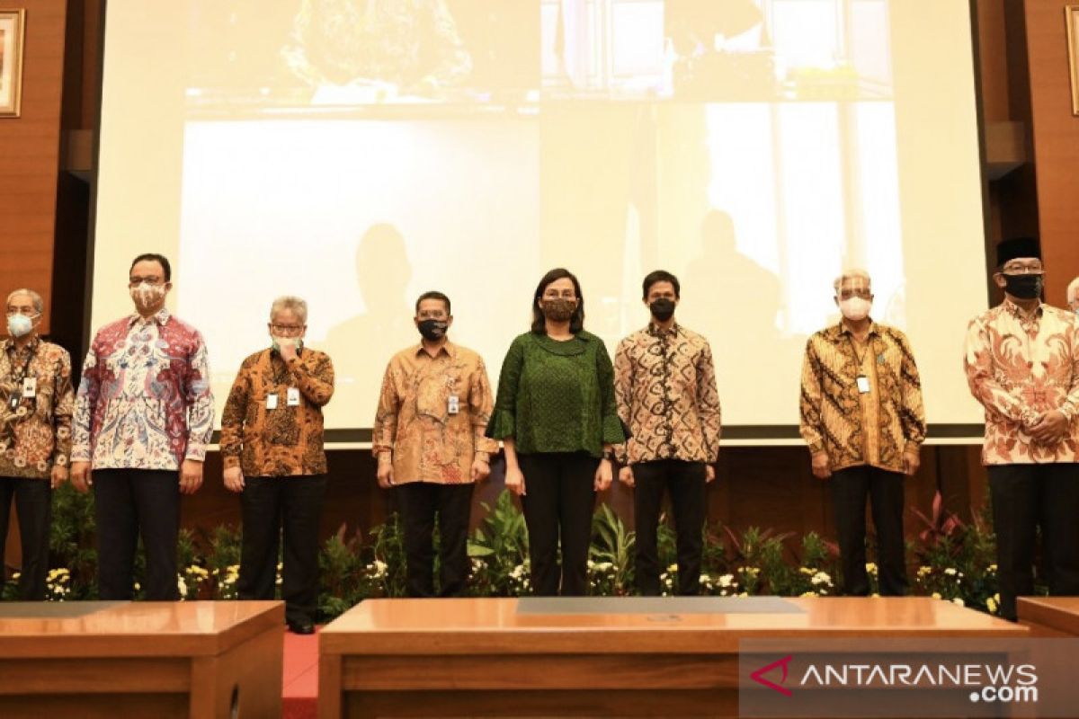 Menkeu Sri Mulyani minta Gubernur awasi dana pemerintah di BPD