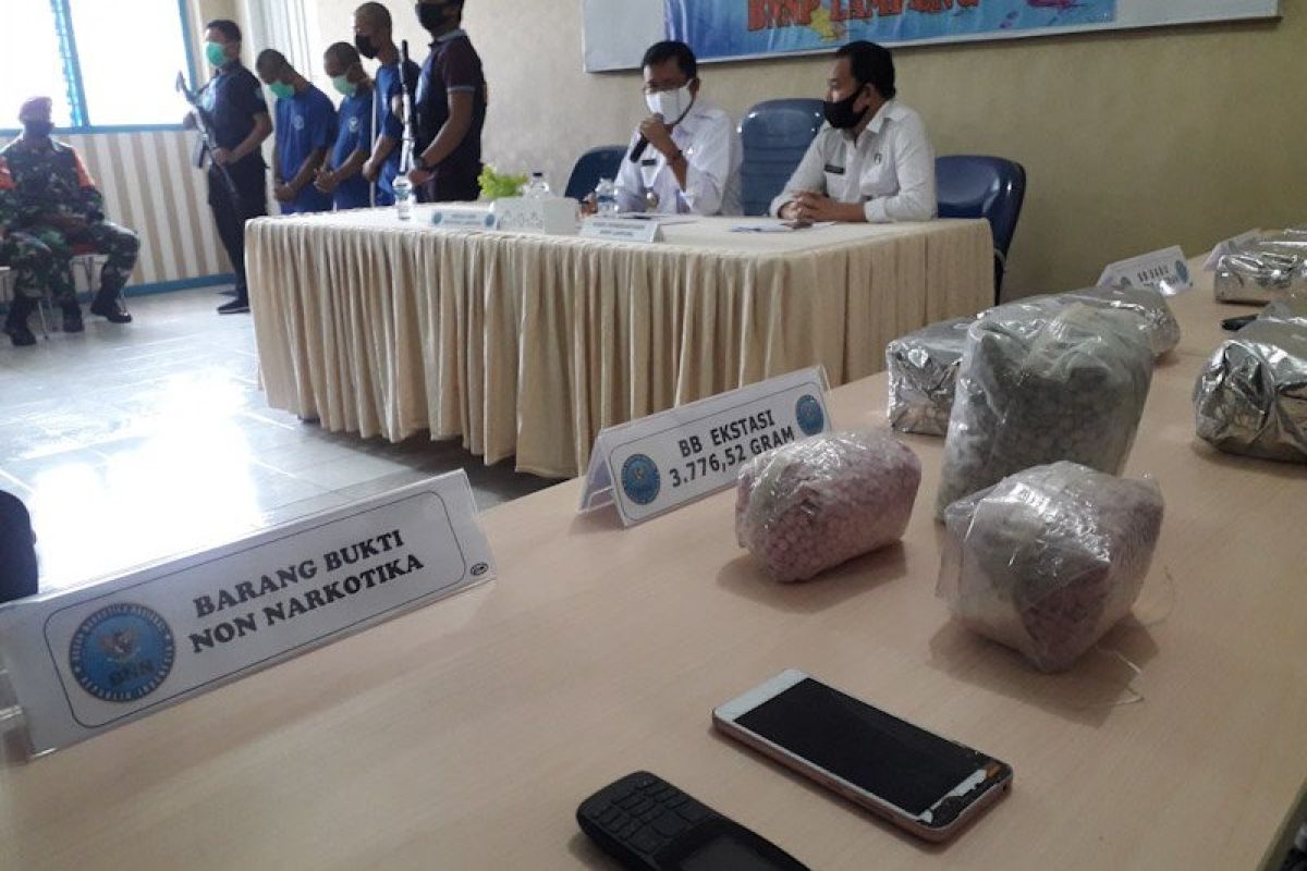 BNN-Lampung arrests three, seizes 16.5-kg  crystal meth, 8,996 ecstasy pills