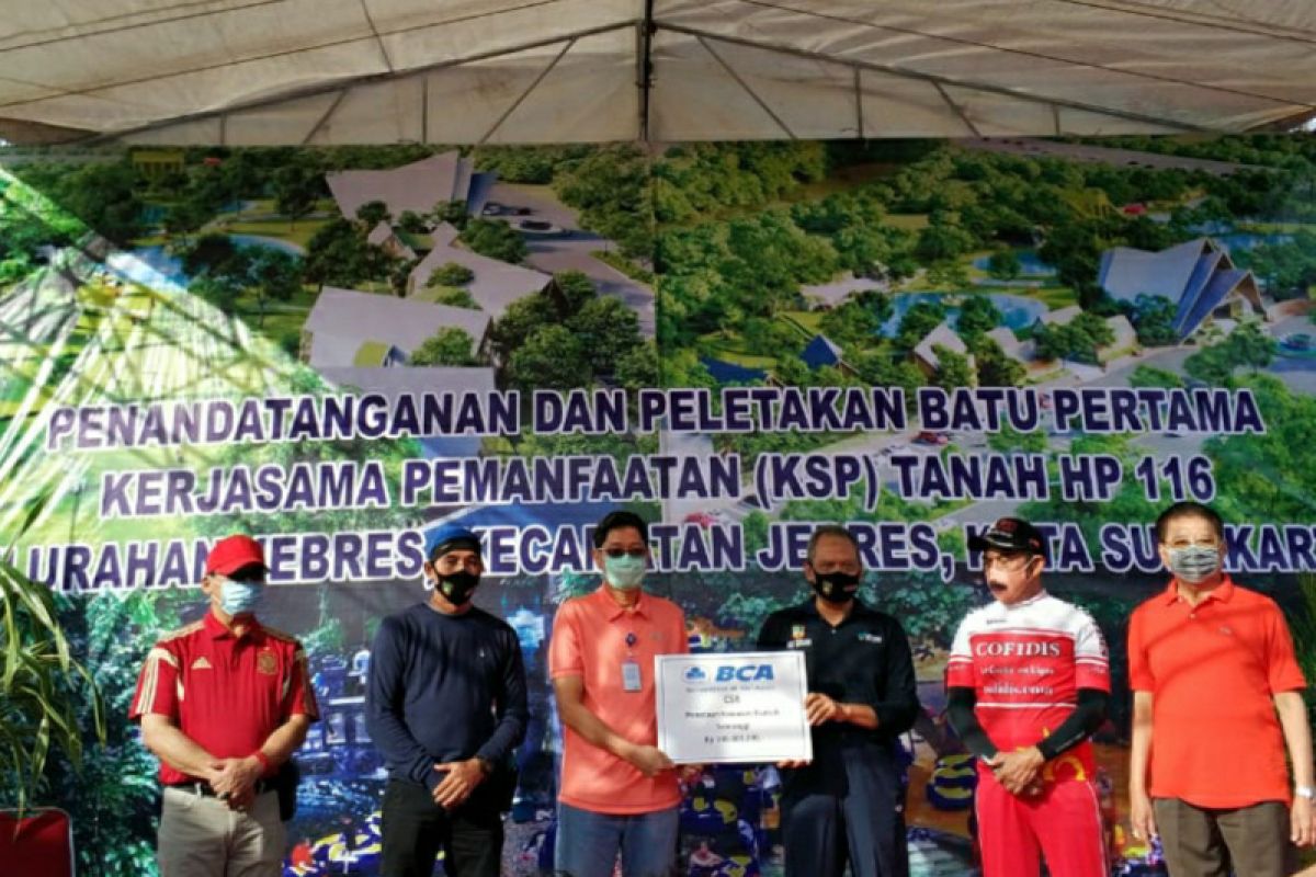 BCA rehabilitasi rumah tidak layak di Solo