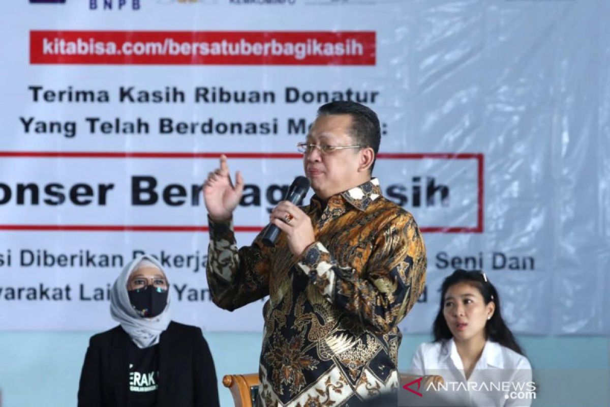 Bamsoet serahkan bantuan bagi seniman dan jurnalis TVRI