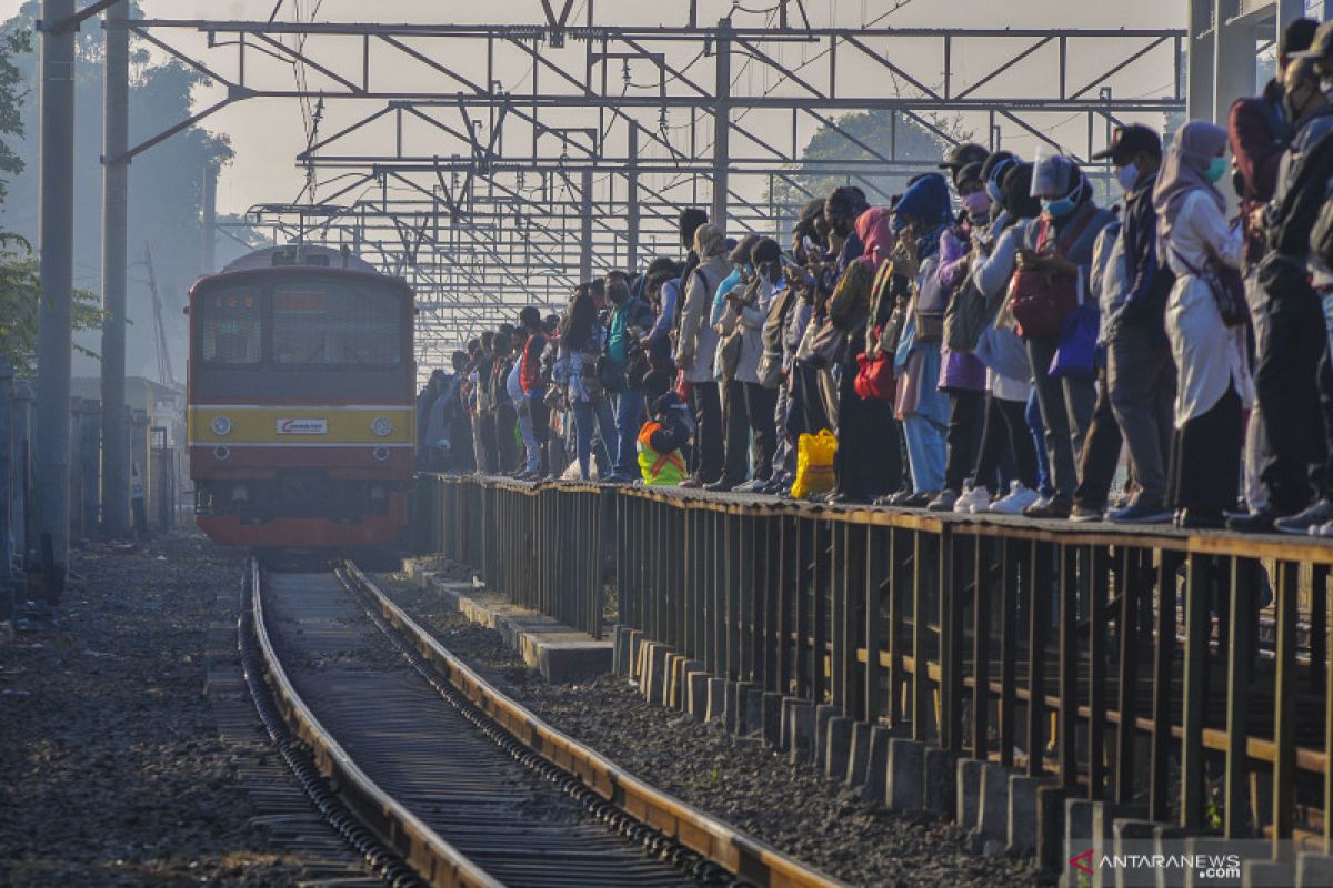 Pascalibur Idul Adha, penumpang KRL bertambah 1.204 orang Senin pagi