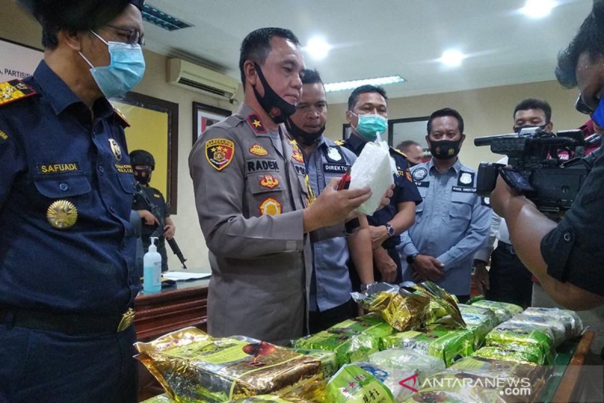 Aceh's law enforcement apparatus seized 219.87-kg crystal meth in Jan-July