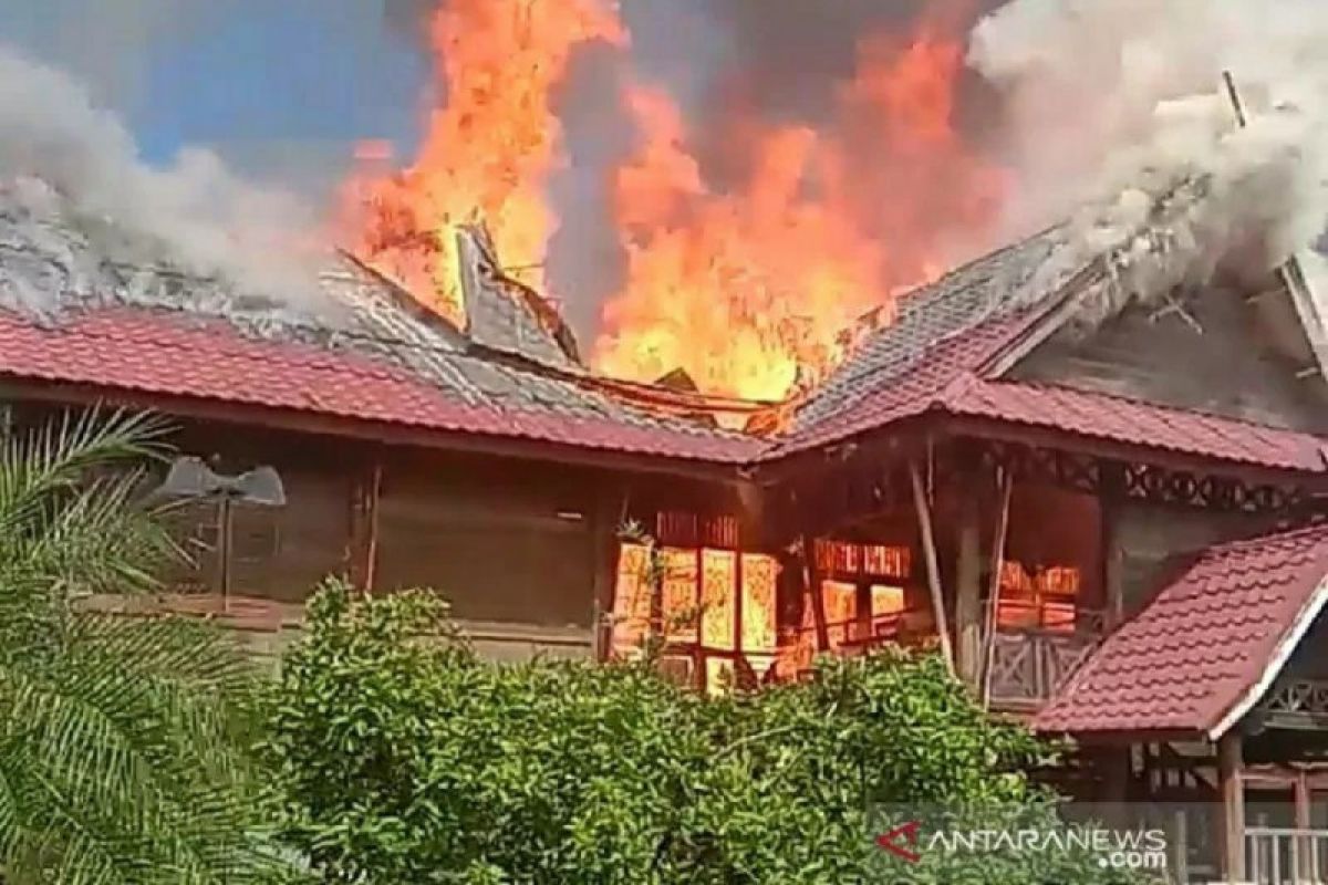 Terbakar, Pesantren Darul Arafah Deli Serdang Sumut