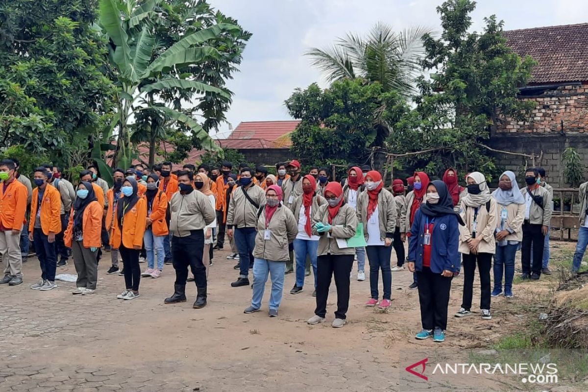 Puluhan personel tim pemeriksa kesehatan sisir ribuan hewan kurban di Jambi