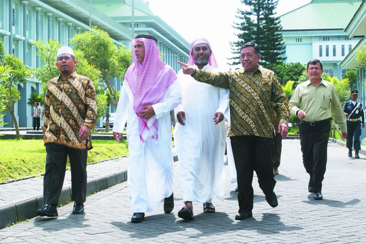 Menggugat sebutan anak desa bodoh dan terbelakang