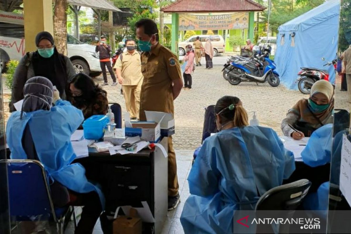 Gugus Tugas Pangkalpinang laksanakan tes swab kepada 536 Guru