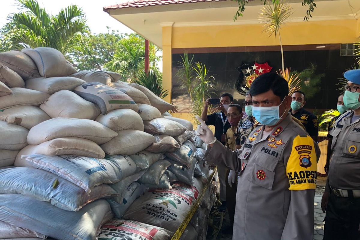 Polda Sulteng amankan 27 ton pupuk ilegal dari Jatim