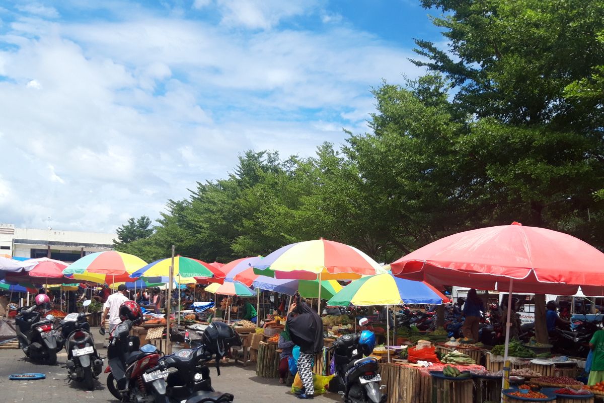 Disperidagkop :  jumlah pedagang di pasar Bobong meningkat