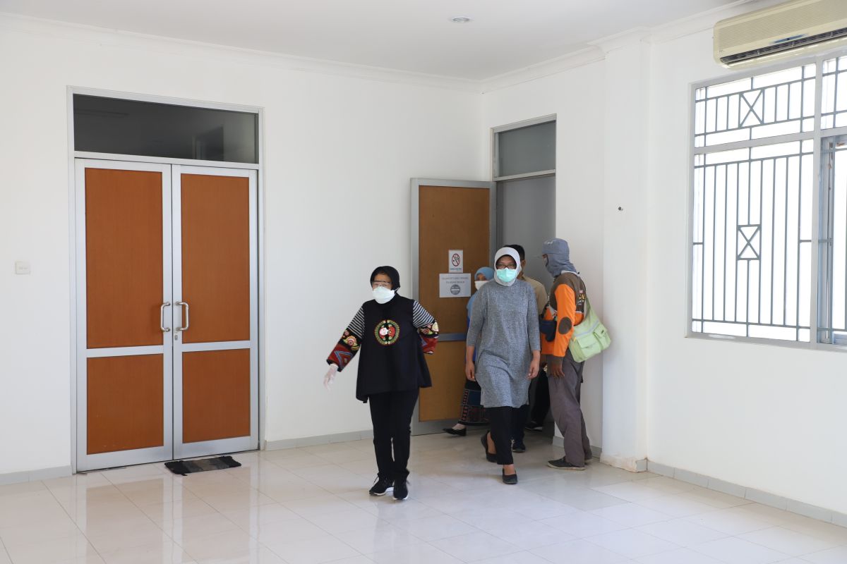 Ruang rawat inap pasien COVID-19 di RSUD BDH Surabaya diperluas