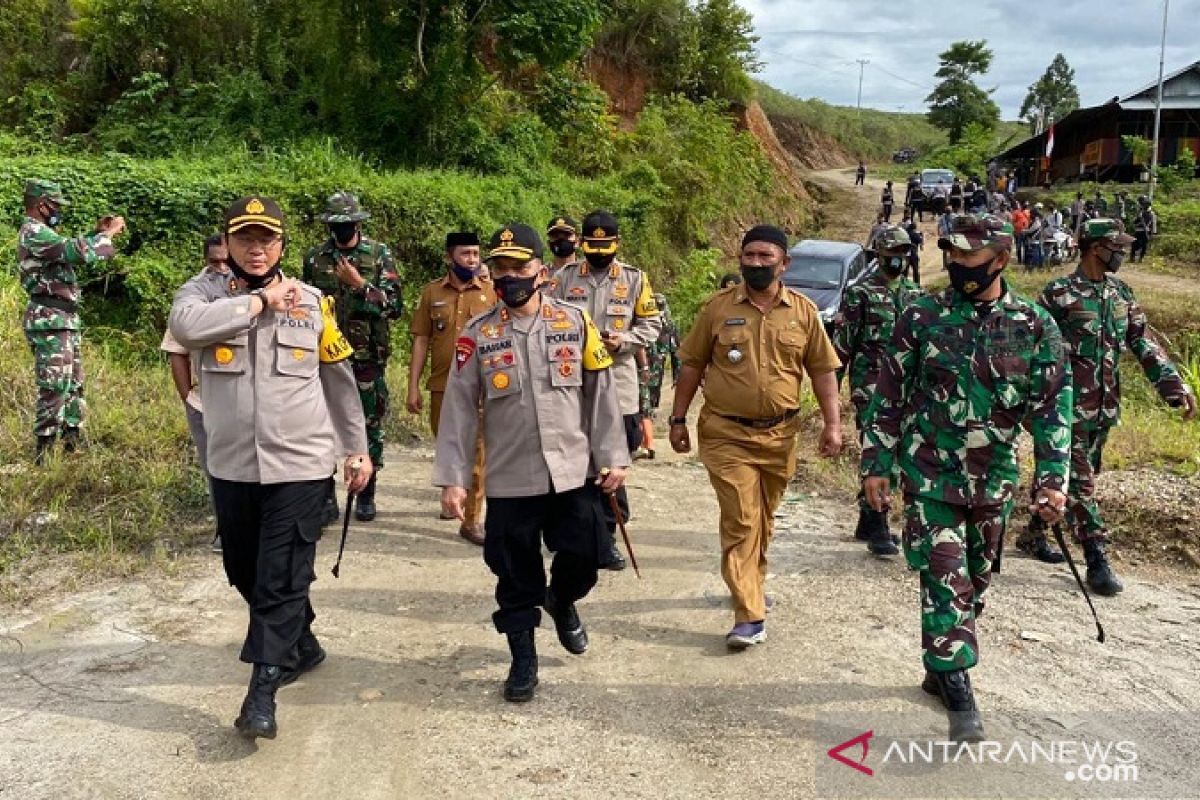 Kapolda Maluku tinjau anggota amankan bekas PETI di Gunung Botak