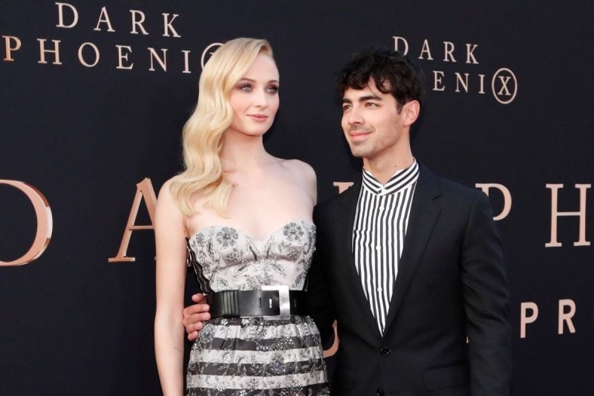 Ini cara unik Joe Jonas & Sophie Turner usir rasa bosan