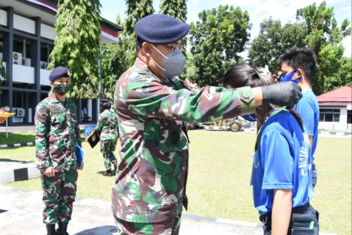 24 pelajar SMP-SMA ikuti BJRB Lantamal VIII