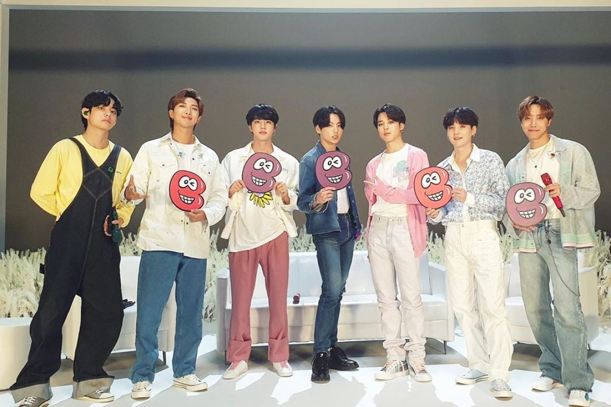 BTS tampilkan "Dynamite" di MTV Video Music Awards 2020