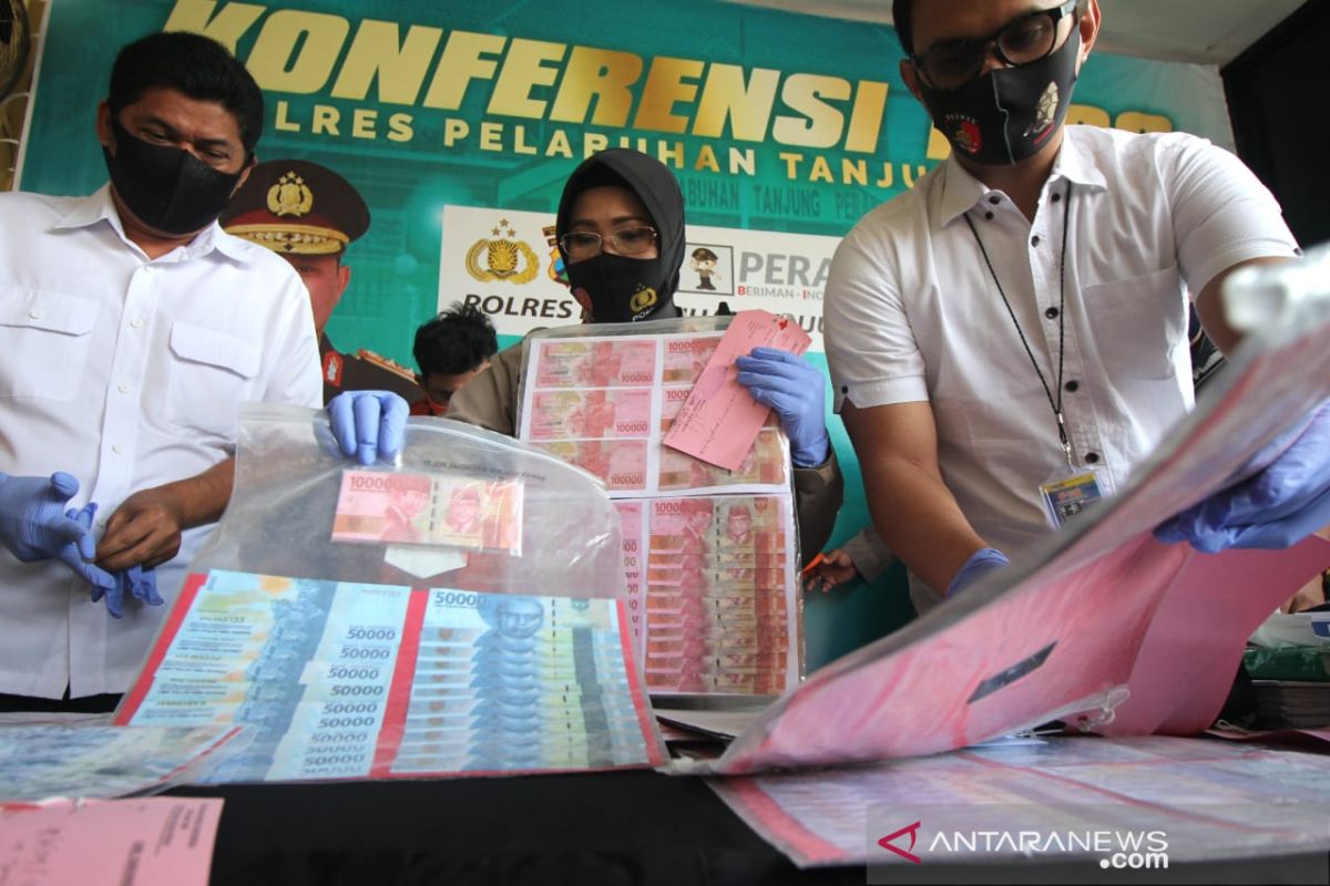 Polisi Pelabuhan Tanjung Perak ungkap peredaran uang palsu