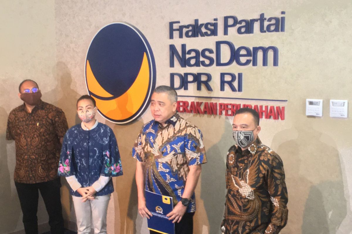Sufmi Dasco ikut jawab saat keponakan Prabowo ditanya dinasti politik