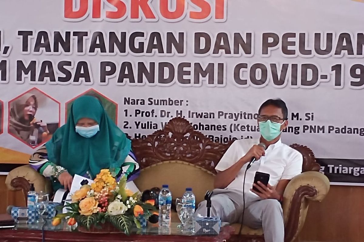 Gubernur: pelaku usaha mesti beradaptasi saat pandemi COVID-19, agar produktif