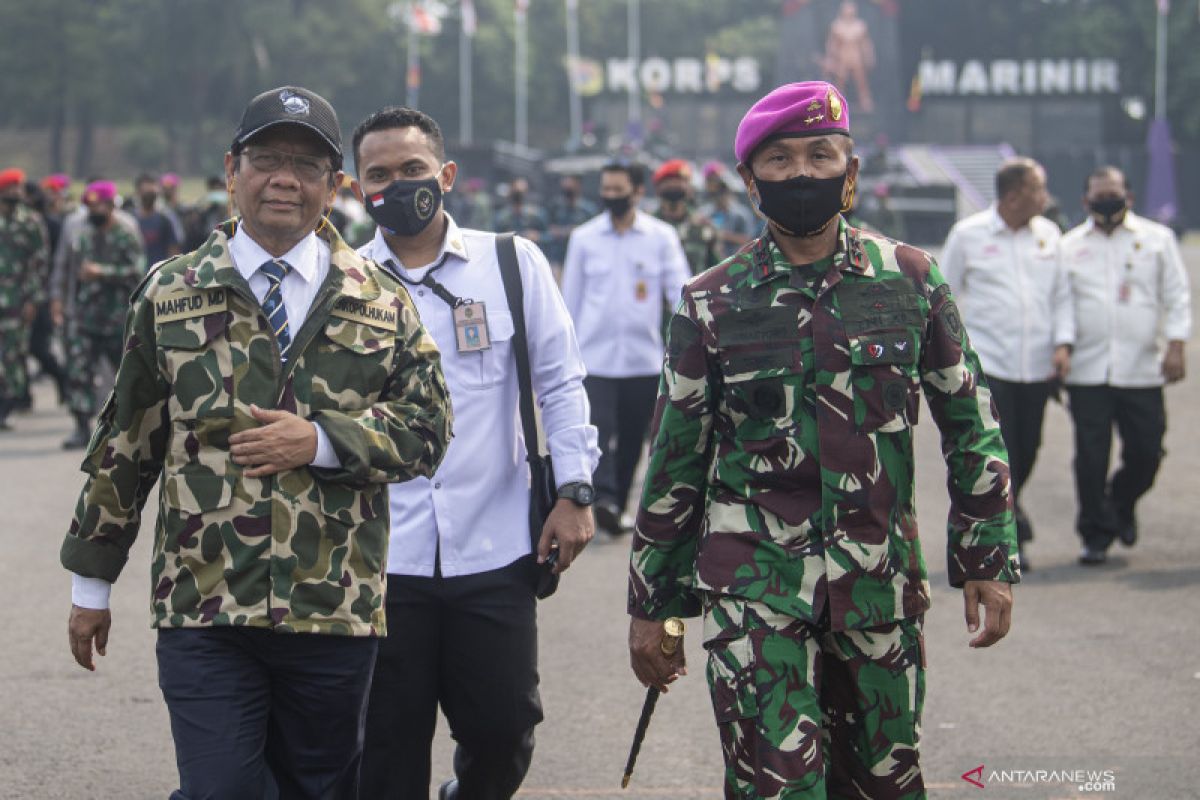 Mahfud MD : Jangan lagi ada kecurigaaan militer anti-HAM