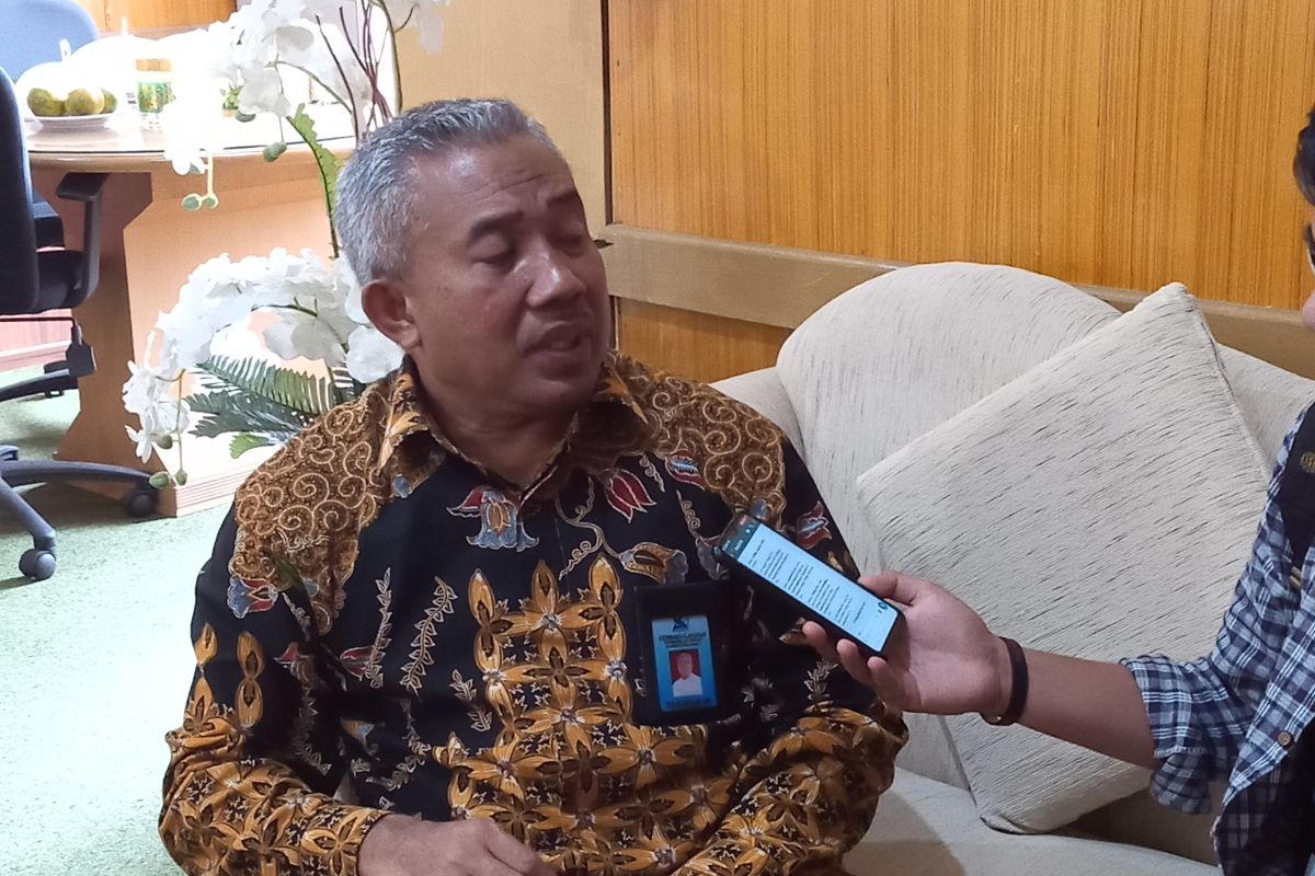 Prof Teddy Chandra guru besar Ilmu Manajemen pertama IBTPI Pekanbaru, diapresiasi LLDikti X