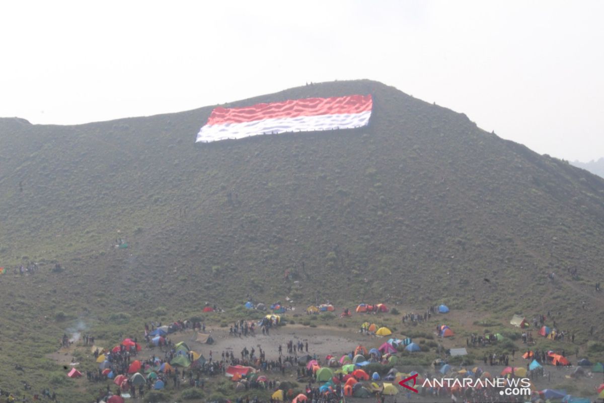 Pendakian di Bukit Kaba belum diperbolehkan