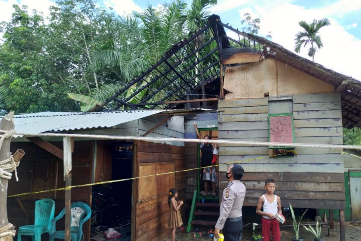 Tega, adik bakar rumah abang kandung di Aceh Timur