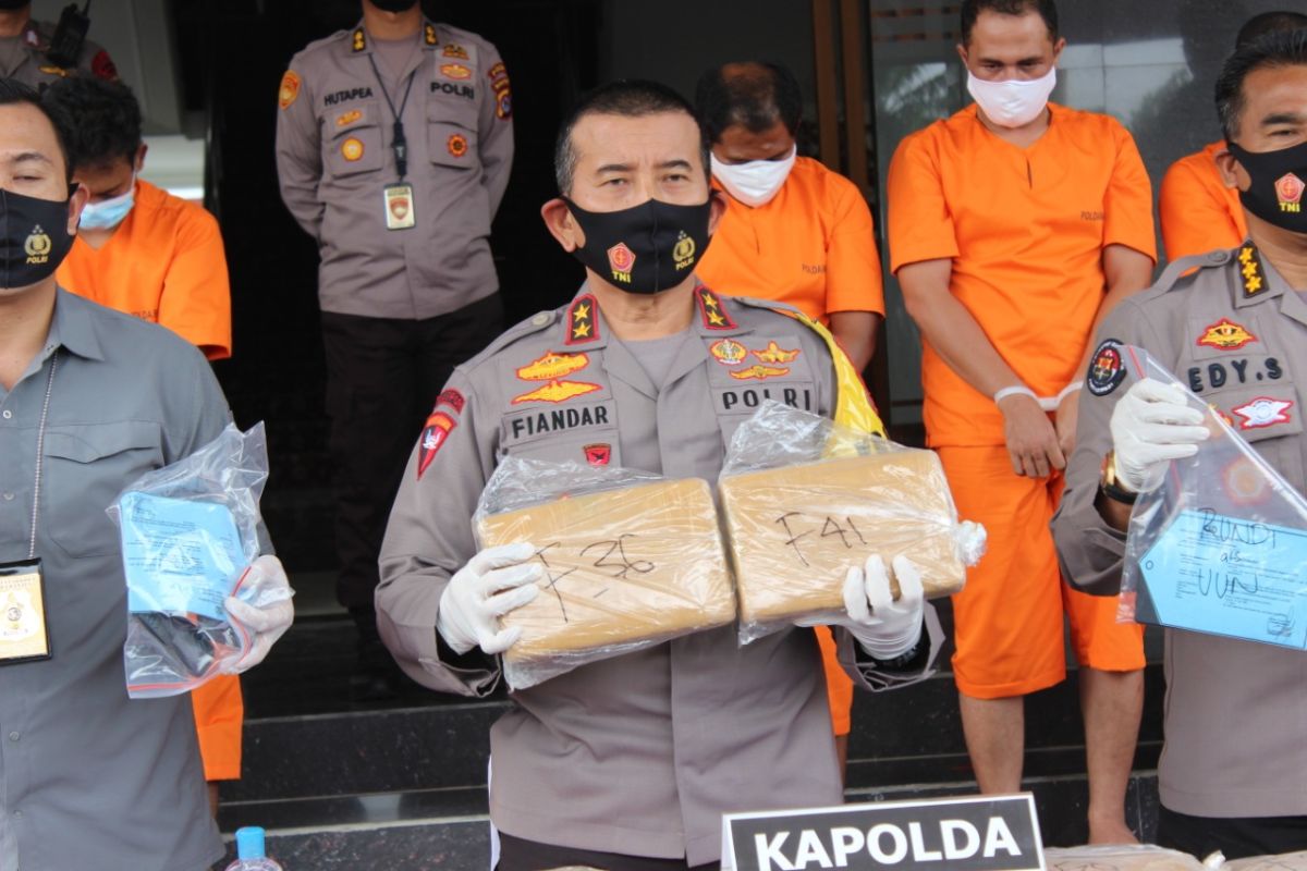 Polda Banten tangkap 9 tersangka penyelundup 159 Kg ganja
