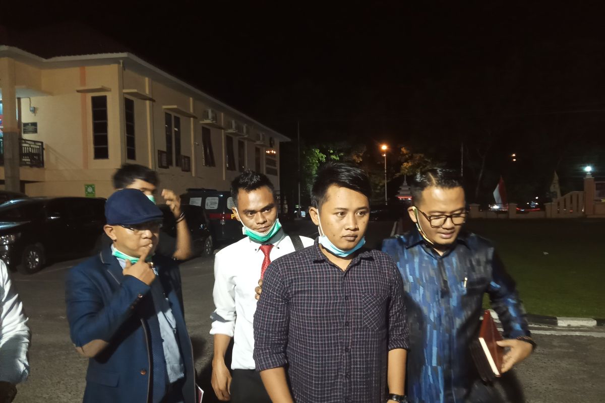 Diperiksa 5 jam, Imam Firmadi bebas tingalkan Polres Labuhanbatu