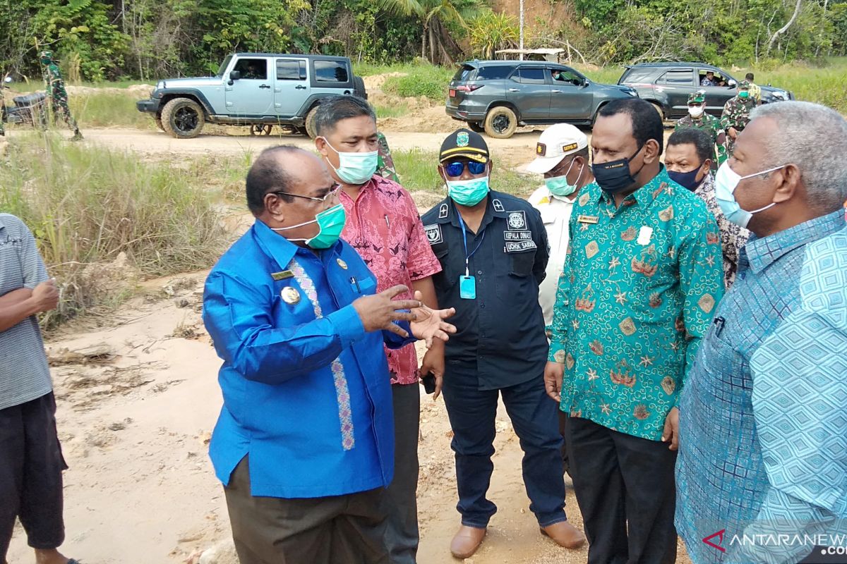Sebabkan banjir di Kota Sorong, galian C ditinjau Gubernur Papua Barat