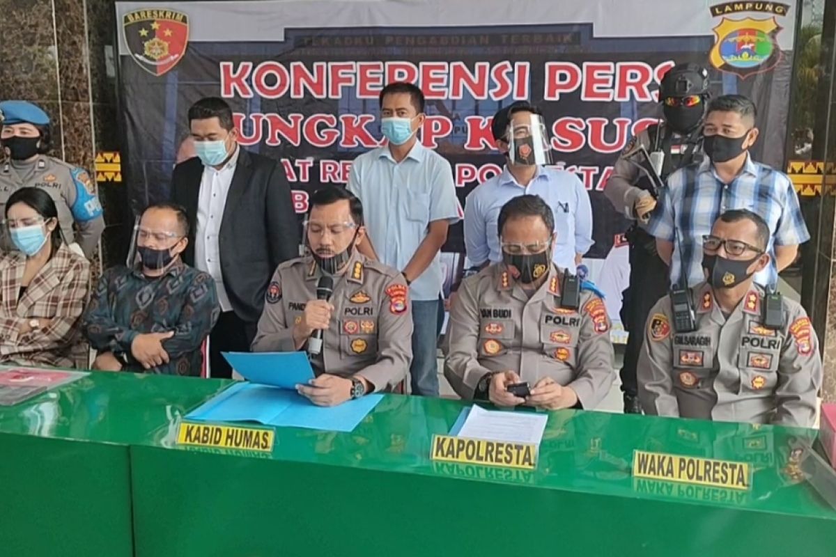 Polisi tetapkan dua tersangka dalam kasus prostitusi online VS