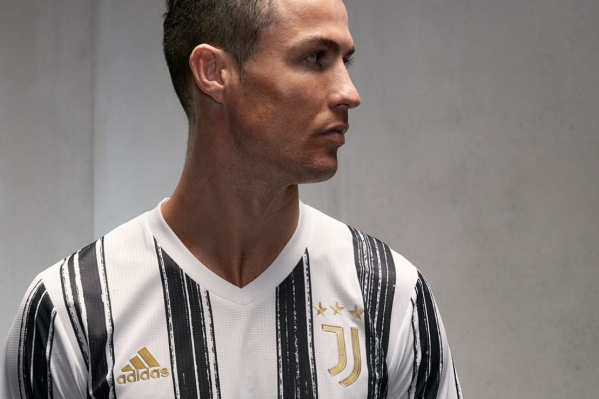 Jersey baru Juventus untuk musim 2020/2021