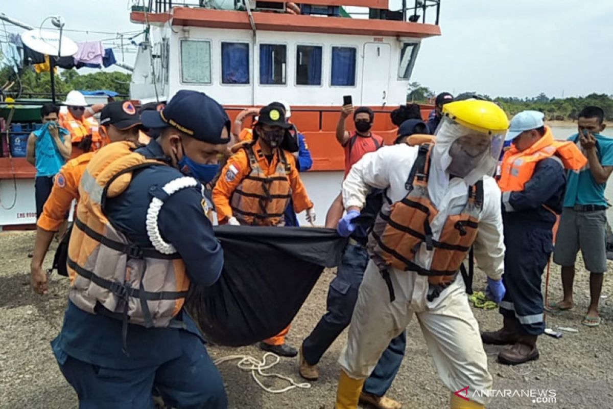 Basarnas berhasil temukan jasad kru kapal bunker  MT Altair