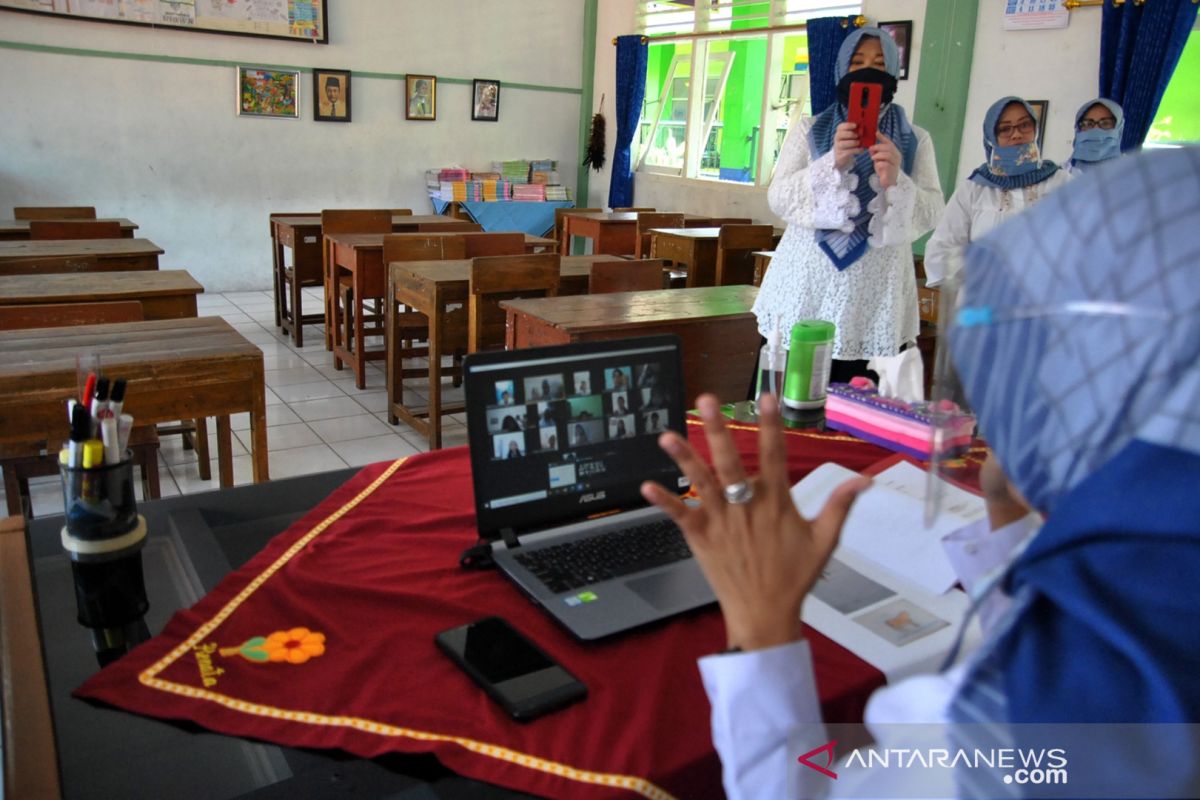 Wali murid terbantu dengan pembukaan sekolah di zona kuning dan hijau