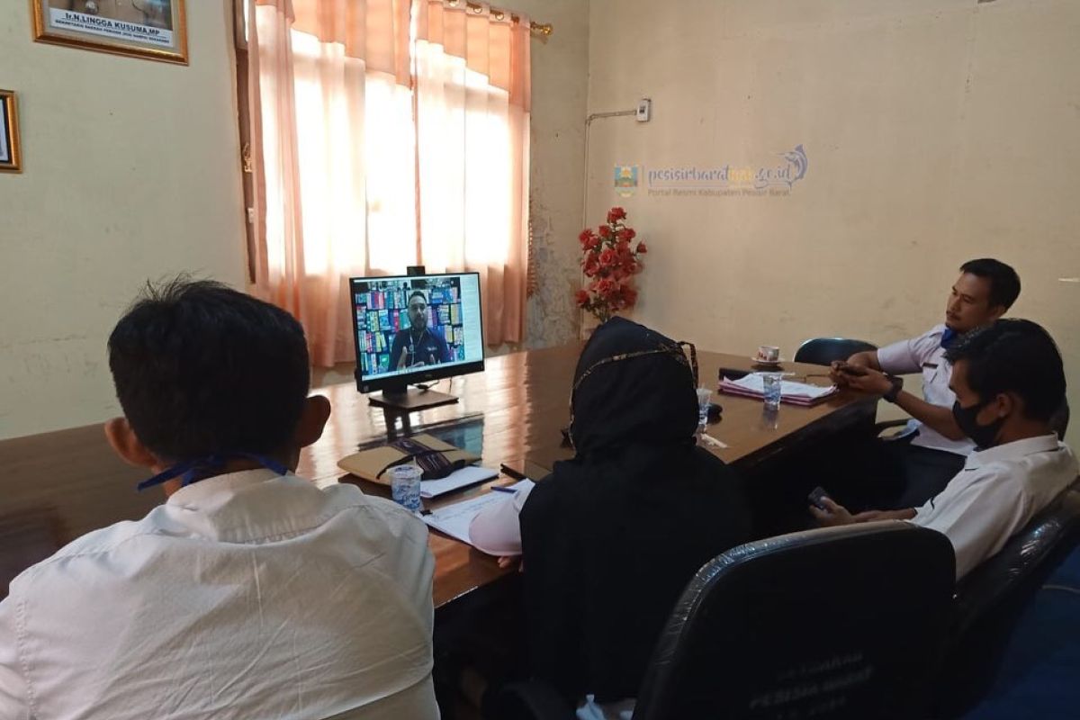 Diskominfo Pesisir Barat ikuti video conference tindak lanjut pengelolaan SP4N - lapor tahun 2020