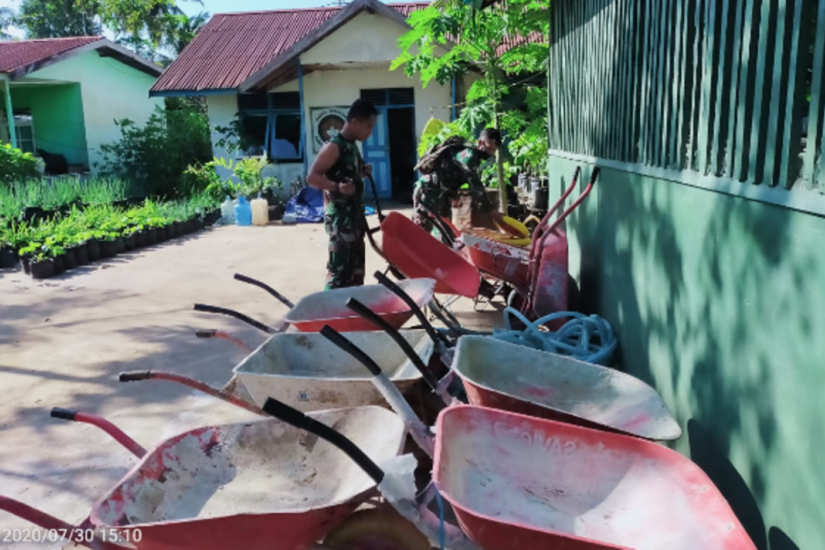 Bintara Logistik laksanakan pegecekan perlengkapan TMMD setiba di Kodim 1203/Ktp