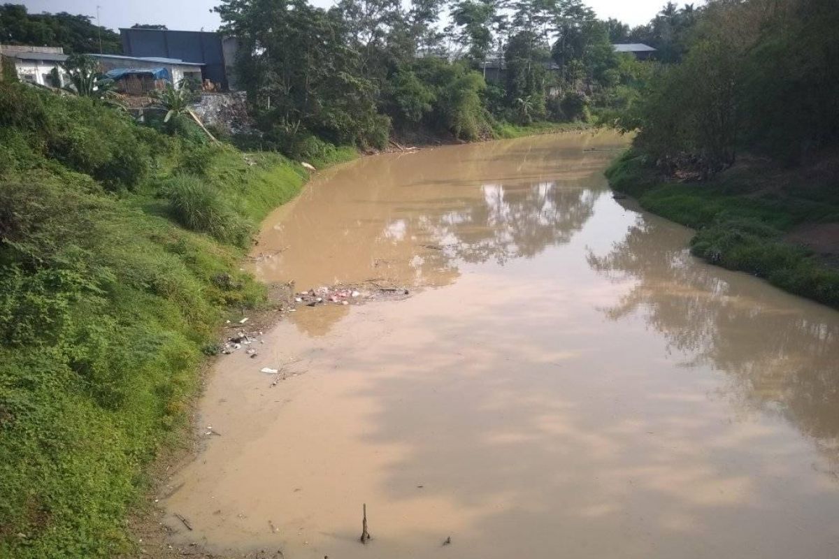 Pemkab Lebak imbau warga tidak buang sampah ke sungai