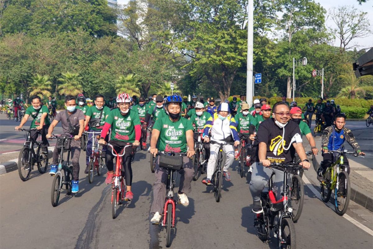 Perkuat Imunitas, Ratusan Kader Ansor Gowes Keliling Jakarta