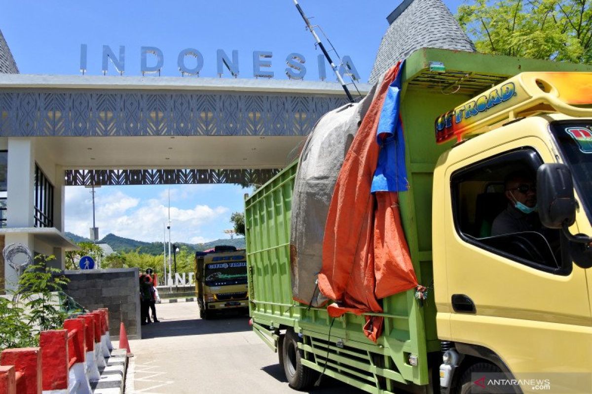 Penerimaan bea-cukai semester I di NTT lampaui target