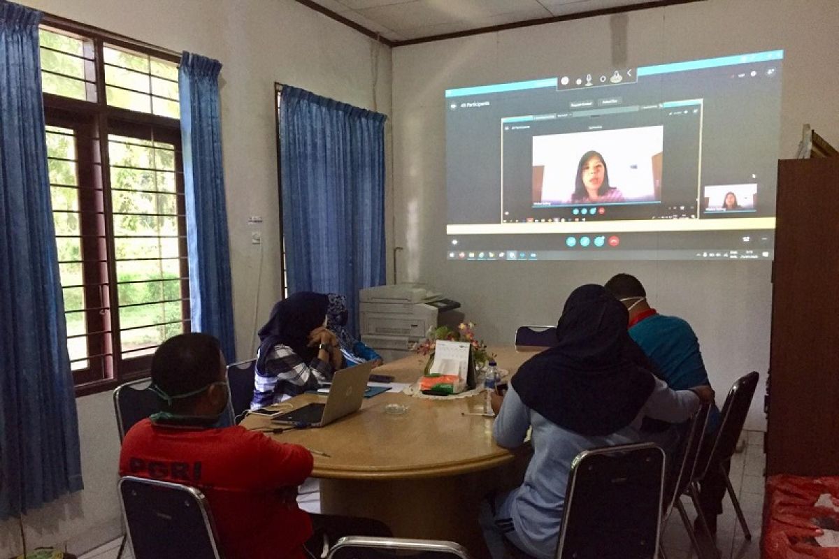 200 guru di Sumatera  berpatisipasi lokakarya virtual karhutla