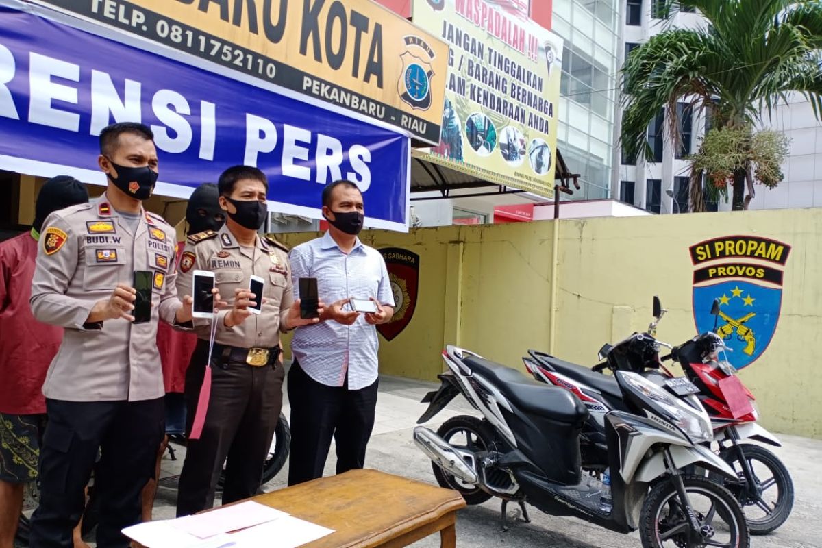 Spesialis pencuri HP di rumah kos Pekanbaru ditangkap melalui aplikasi