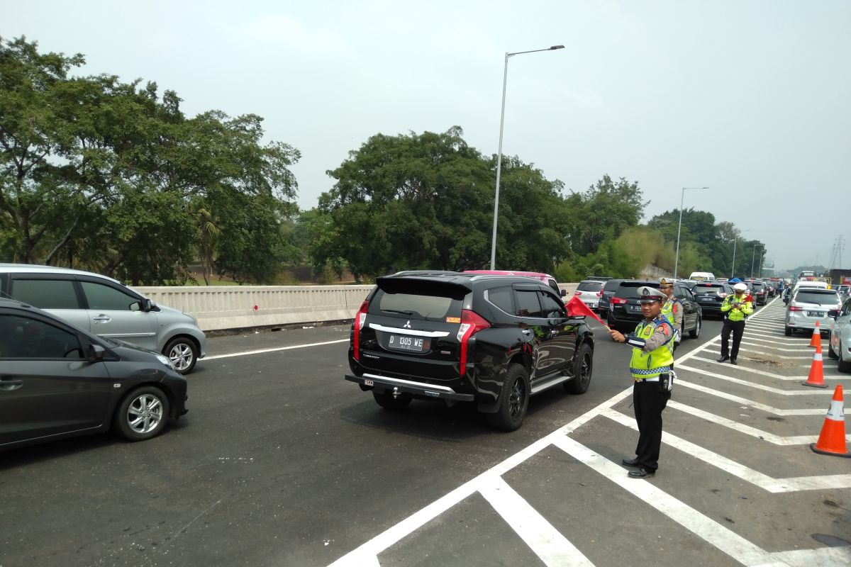 Rest area jadi pemicu kepadatan jalan tol Jakarta-Cikampek