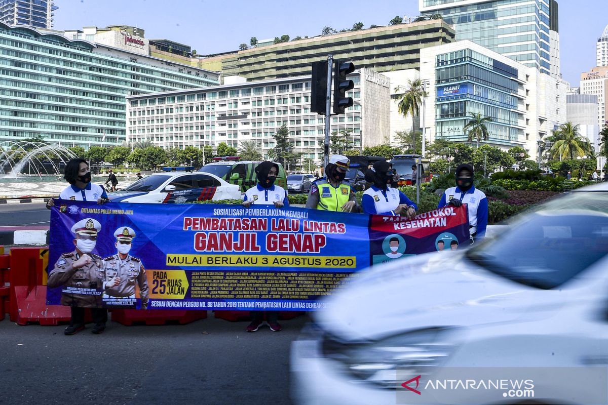 Siasati ganjil genap,  Para pekerja Jakarta pilih cara nebeng kendaraan rekan kerja