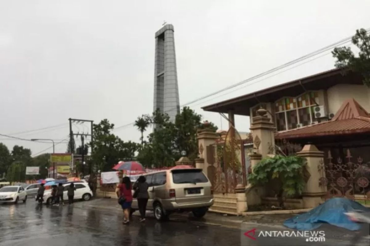 Tiga pastor Keuskupan Purwokerto Jateng jalani isolasi mandiri